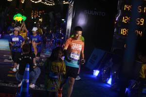 BIB: 3127, 3255
                            <button type="button" onclick="openModal(26275097)" class="btn btn-primary btn-sm float-right btn-popup" data-toggle="modal" data-target=".modal-high-quality">
                        <i class="fas fa-shopping-cart"></i> Add to Cart
                    </button>
                                            <button type="button" onclick="isThisMe(26275097, true)" class="btn btn-success btn-sm float-right btn-popup btn-isme hidden" data-toggle="tooltip" data-placement="bottom" title="นี่คือรูปของคุณใช่ไหม คลิกที่นี่เพื่อเอาเข้าอัลบั้ม">
                        <i class="fas fa-plus"></i> Add to album
                    </button>
                    <button type="button" onclick="isThisMe(26275097, false)" class="btn btn-warning btn-sm float-right btn-popup btn-isnotme hidden">
                        <i class="fas fa-ban"></i> Remove from album
                    </button>